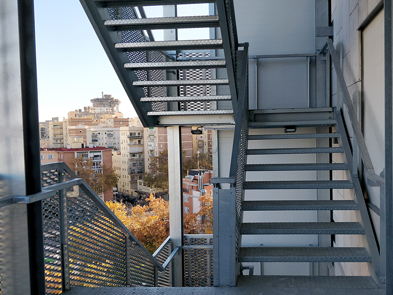 5 escalera ext